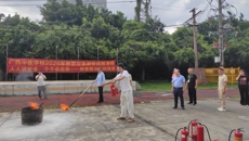 附设中医学校（广西中医学校）开展 2026 年“安全生产月” 灭火器实操专项消防培训