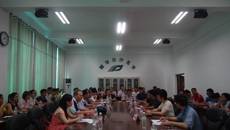 阿尔伯塔大学药物开发与创新中心主任Dr.Raimar Löbenberg、桂林医学院特聘教授奉建芳主任莅临taptap官网作讲座