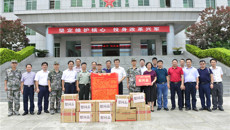 taptap官网到凭祥慰问共建部队官兵 开展爱国主义教育活动