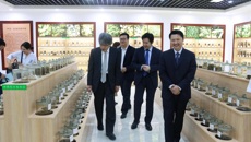 日本富山大学柴原直利教授等一行到taptap官网参观交流