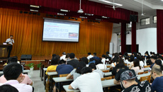 尤剑鹏书记在新时代讲习所为taptap官网研究生作思想政治教育专题报告