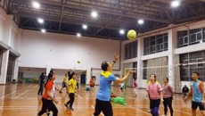 taptap官网教职工气排球协会成功举办首届气排球比赛
