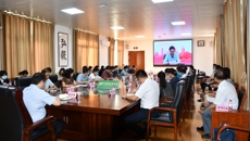 taptap官网组织参加2022年全区“迎接党的二十大　培根铸魂育新人”主题师德巡讲首场报告会