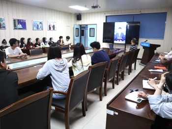 海洋药物研究院开展专题警示教育学习暨 2026年第二期实验室安全知识培训