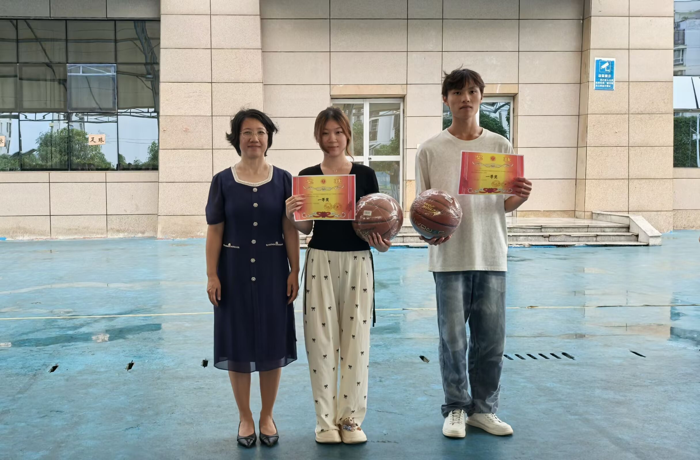 拔河比赛